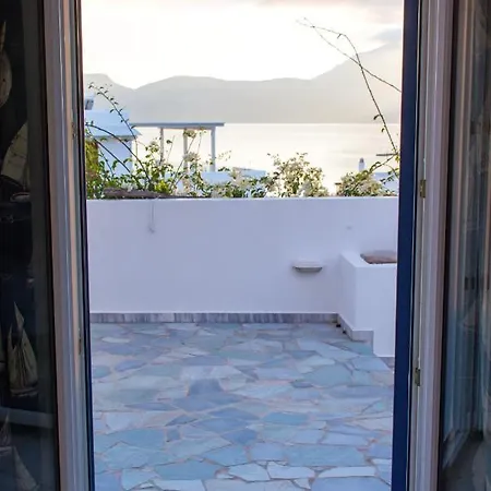 Aegea Milos * Adamantas (Milos)