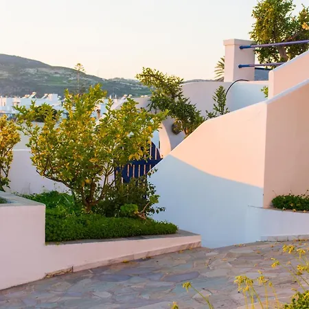 Aegea Milos * Adamantas (Milos)